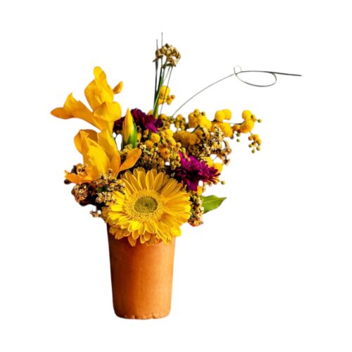 small flower arrangement Malta