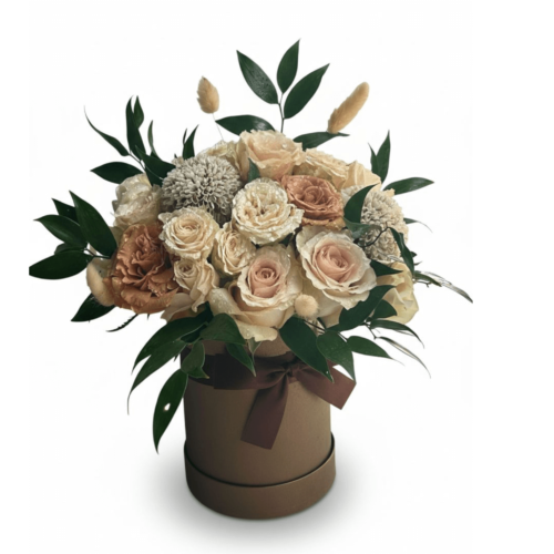 romantic hatbox roses Malta